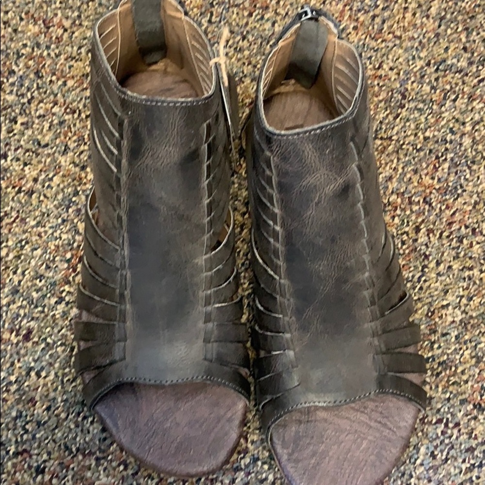 Roan Gladiator sandals